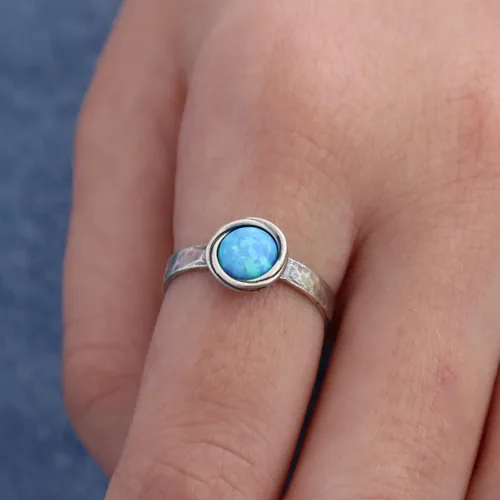 Vista 32 de Anillo de plata de ley con piedras preciosas para mujer, anillo apilable de piedra martillada, anillo de piedra natal