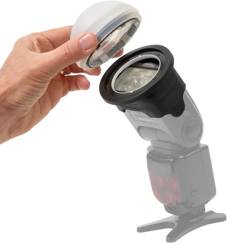 Vista 2 de Domo magnético para flash Rogue + adaptador de flash Rogue estándar v2 Utiliza el difusor suave Flash Dome en tu luz de velocidad con el adaptador