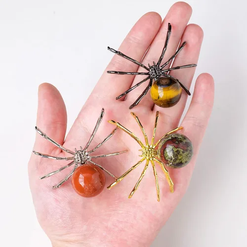 Vista 3 de Runyangshi 1 bola de amatista de cristal natural de 2 pulgadas, hecha a mano, estatua de araña animal, adorno de cristal curativo para decoración