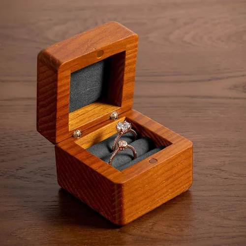 Vista 3 de Woodten Caja de anillo de boda de madera maciza Caja de anillo doble de madera cuadrada para propuesta