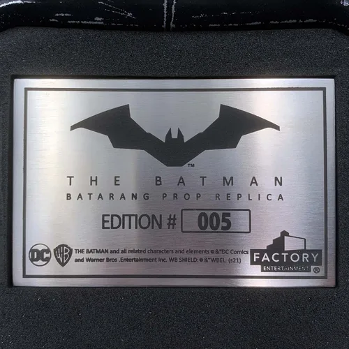 Vista 5 de Factory Entertainment La réplica de Batman Batarang Edición Limitada