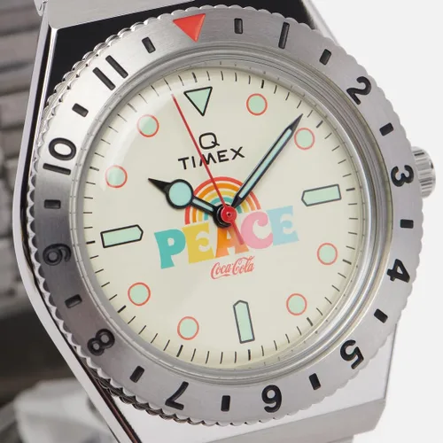 Vista 6 de Timex Coca-Cola Unity Collection - Reloj de cuarzo para hombre con correa de acero inoxidable, color plateado, 21 (modelo TW2V25800)