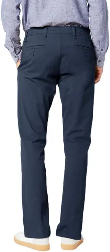 Vista 4 de Dockers Pantalón chino Ultimate Slim Fit para hombre con Smart 360 Flex