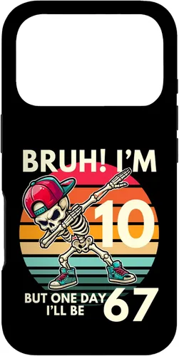 Vista 30 de Bruh I'm 10 But One-Day I'll Be 67 Retro 10th Birthday Kids Case for iPhone 17