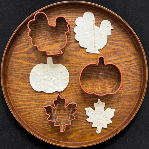 Vista 4 de LUBTOSMN 3 Piece Fall Thanksgiving Cookie Cutters Set, Silicone Rim