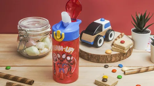 Vista 10 de Zak Designs Marvel Spider Man - Botella de agua para niños con cubierta de boquilla y aro de transporte, hecha de plástico duradero, diseño