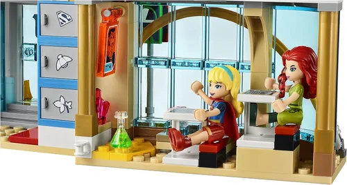 Vista 9 de LEGO DC Super Hero - Súper heroínas de preparatoria 41232 juguete de superhéroe