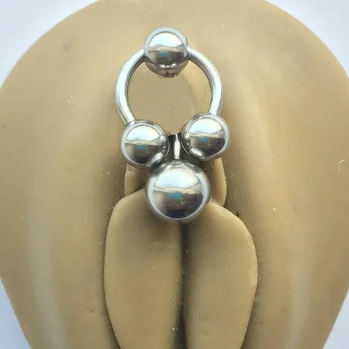Vista 4 de Combo de herradura y barra de acero quirúrgico para perforación VCH Madera de agar no aplica