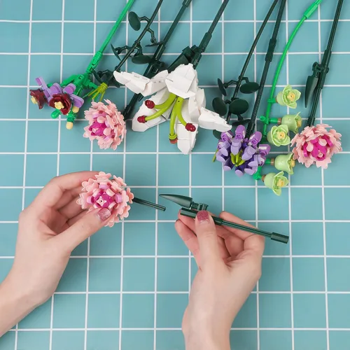 Vista 5 de Chodia Bloques de construcción de ramo de flores, clavel rosa artificial, colección botánica, juegos de ladrillos, kits de Navidad, cumpleaños