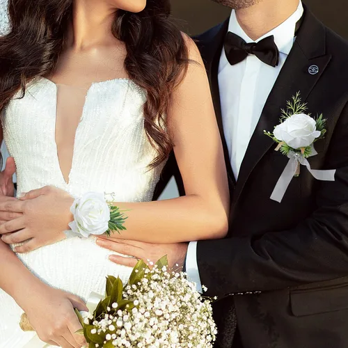 Vista 8 de Garisey Flores Artificiales Rosas Blancas Flores de Muñeca y Boutonniere para Hombres Flores de Boda Ceremonia Baile de Graduación