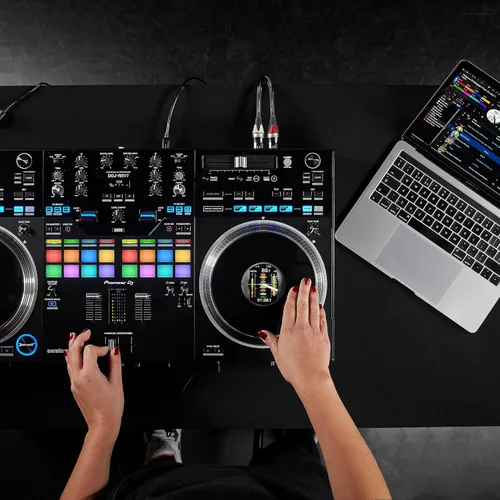 Vista 17 de Pioneer DJ DDJ-REV7 Controlador de DJ Serato de 2 decks