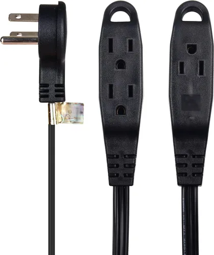 Vista 3 de Cable Matters Paquete de 2 cables de extensión de enchufe plano de 13A 1625W 125V de 3 tomas, 6 pies