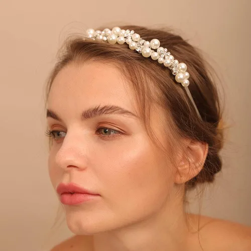Vista 2 de Jumwrit Diadema de boda con perlas, corona de tiara de diamantes de imitación, corona de flores plateadas, accesorio para el cabello de princesa