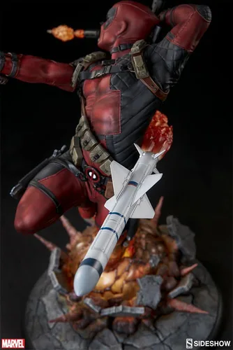 Vista 8 de Sideshow Collectibles SS300511 Marvel Deadpool Heat-Seeker Figura de formato premium