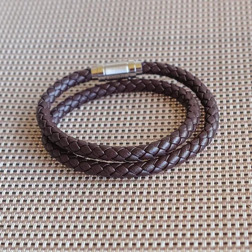 Vista 4 de Pulsera de cuero trenzada con cierre magnético de acero inoxidable para hombre, pulsera de cuero auténtico con cierre magnético