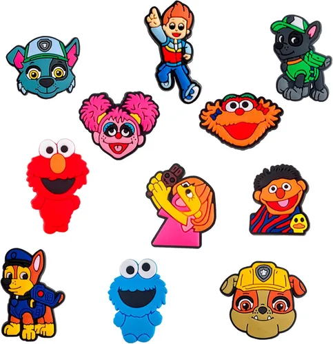 Vista 7 de Liucomue Paquete de 30, 50, 100 dijes de dibujos animados para zapatos de anime, pines a granel para niños Crock Boy Girls, accesorios de decoración
