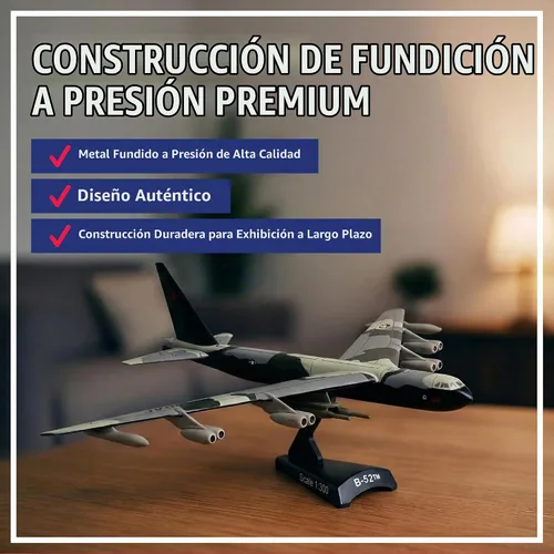 Vista 5 de Daron Worldwide Trading B-52 Stratofortress Vehículo (Escala 1:300)