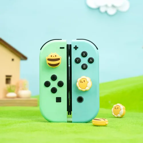 Vista 6 de GeekShare Bonitas tapas de silicona Joycon con agarre para pulgar, funda de joystick compatible con Nintendo Switch OLED Switch Lite, 4