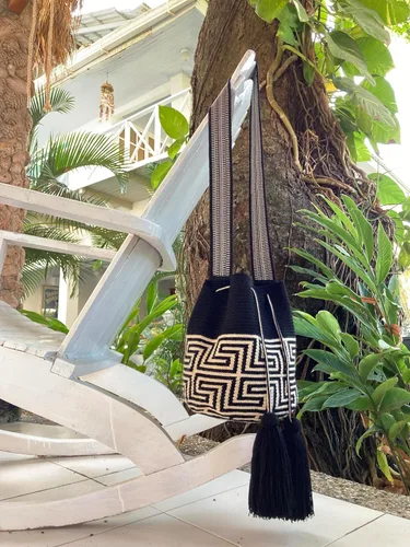 Vista 2 de WAYUU bolso mochila para mujer, bolsa tejida original colombiana auténtico patrón de ganchillo Fairtrade Regalo de Colombia, Diseño 40-Medium