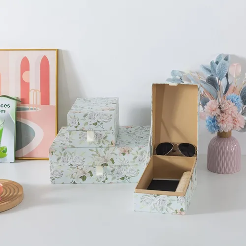 Vista 5 de Soul & Lane Cajas decorativas florales pastel con tapas con bisagras y tirador de cinta apagada, pétalos pastel, juego de 3