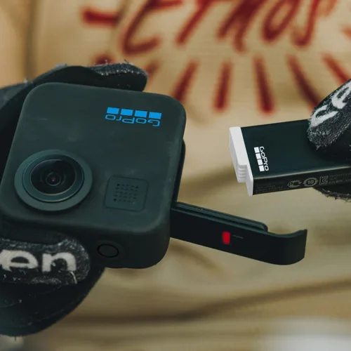 Vista 2 de GoPro Batería Recargable Enduro (MAX) - Accesorio Oficial de GoPro