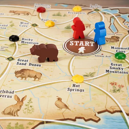 Vista 4 de Underdog Games Trekking The National Parks - Juego de mesa familiar galardonado para niños a partir de 10 años, fácil de aprender, actividades