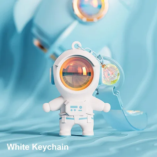 Vista 8 de YOU WIZV Llavero de astronauta, lindos llaveros Kawaii de anime geniales para mochilas, llaveros espaciales con luz de puesta de sol para mujeres