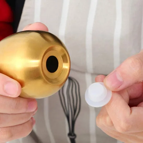 Vista 4 de Juego de 2 pimenteros dorados con forma de huevo de acero inoxidable para utensilios de cocina y hogar, cómodo y ergonómico