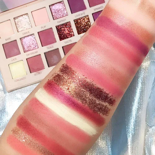 Vista 2 de Paleta de sombra de ojos de la belleza de 18 colores, polvo liso pigmentado encantador del maquillaje del ojo