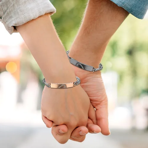 Vista 4 de Cupimatch - Juego de 2 pulseras para parejas de acero inoxidable, diseño de corazón