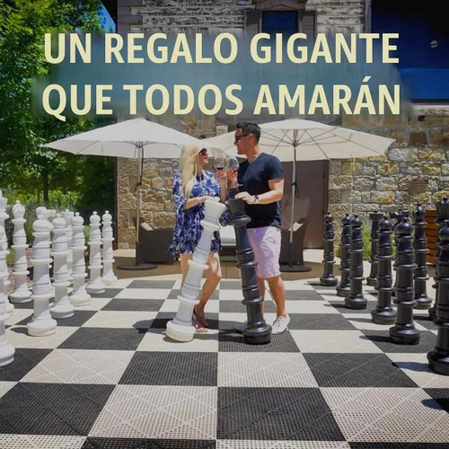 Vista 7 de MegaChess Juego de ajedrez gigante con tamaño King de 49 pulgadas de alto, un juego de ajedrez grande para familias que buscan juegos gigantes al