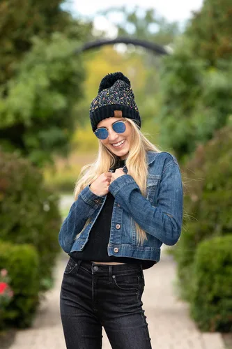 Vista 6 de Funky Junque Gorro de punto de confeti para mujer, con pompón, de felpilla, para invierno