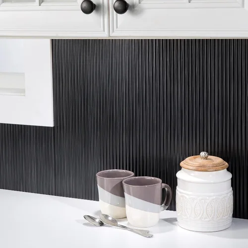 Vista 2 de FASÄDE Panel decorativo de vinilo acanalado en ónix cepillado (muestra de 6 x 6 pulgadas)