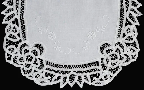 Vista 2 de Creative Linens Camino de mesa de encaje blanco Battenburg 16x34 Oval Dresser Scarf, 100% algodón, bordado a mano