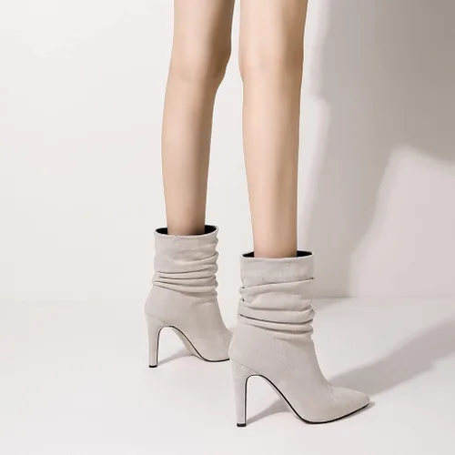 Vista 3 de heelchic Botas de tobillo cómodas de las mujeres del dedo del pie puntiagudo atractivas botas de tacón alto de aguja botas cortas