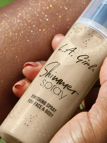Vista 8 de L.A. Girl Spray con Brillo, 2.7 onzas líquidas, Oro Oro Rosa