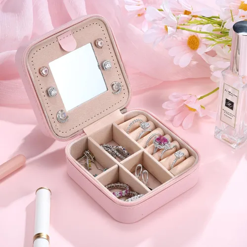 Vista 2 de Parima Regalos para mujeres Pequeño joyero con inicial, organizador de joyas, caja de joyería, regalos de cumpleaños, mamá, amigas, hermana, dama