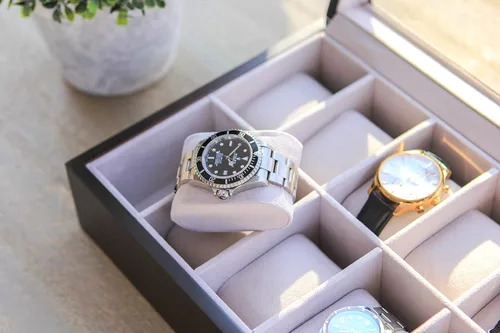 Vista 7 de Caja organizadora de relojes de madera sólida con pantalla de cristal de Case Elegance