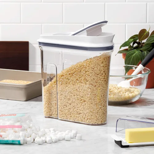 Vista 5 de OXO Good Grips Dispensador de Cereales Hermético POP Grande (4.5 Qt)