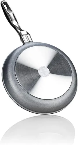 Vista 3 de Swiss Diamond Sartén de 9.5 pulgadas, sartén de aluminio antiadherente con mango de acero inoxidable, apta para horno