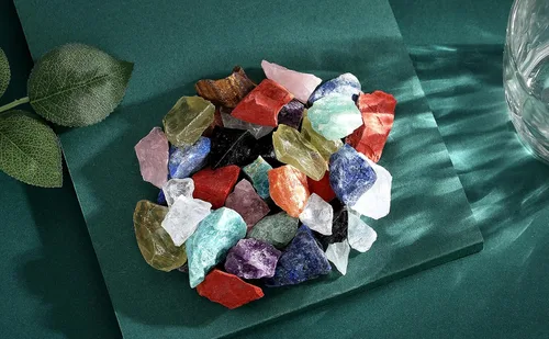 Vista 6 de QINJIEJIE Varias piedras de cristal en bruto 10 colores piedras de cristal curativas 1" piedras preciosas grandes a granel para voltear, cabinas