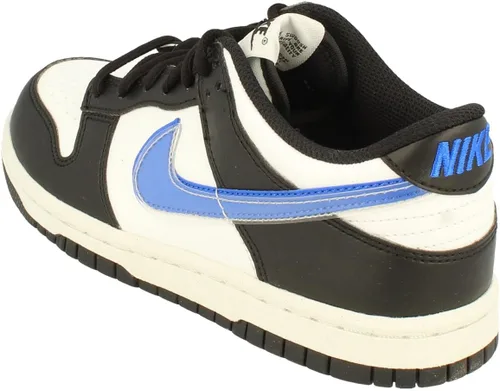Vista 315 de Nike Kid's Dunk Low Sneaker