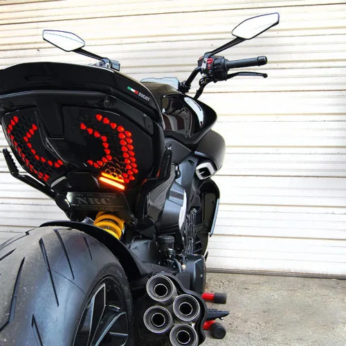 Vista 4 de New Rage Cycles Eliminador de guardabarros compatible con Ducati Diavel V4 (2023 - presente)