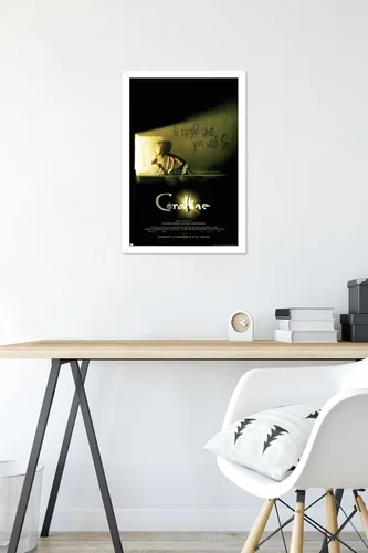 Vista 6 de Trends International Coraline - Póster de pared con texto en inglés «Be Careful» Versión enmarcada en blanco