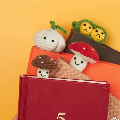 Vista 8 de CharySim Marcapáginas de Dibujos Animados de Verduras de Ganchillo Personalizable Marcapáginas Divertido Regalos de Cumpleaños Rellenos de Media