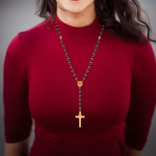 Vista 4 de PiercingJ Medalla de San Benito Cruz Acero Inoxidable Collar Cruz de Fe para Hombres Medalla Cristiana Sacramental Ward Off Evil Protection Joyería