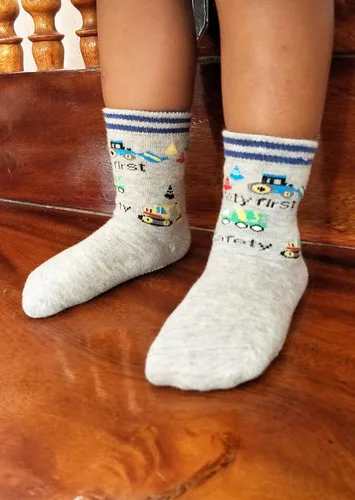 Vista 5 de RATIVE Calcetines antideslizantes con empuñaduras para bebés y niños pequeños