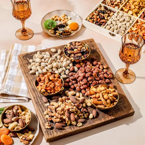 Vista 4 de Bonnie & Pop- Cesta de regalo de frutos secos, en caja de madera reutilizable, opción de regalo saludable, caja de aperitivos gourmet, con sabores