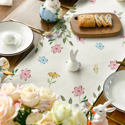 Vista 4 de Artoid Mode Camino de mesa de Pascua con huevos cruzados de oveja, flores silvestres de primavera de temporada, decoración de mesa de comedor