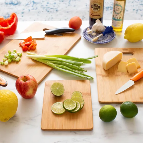Vista 7 de Juego de tablas de cortar Totally Bamboo con 3 tablas de cortar reversibles para cocina